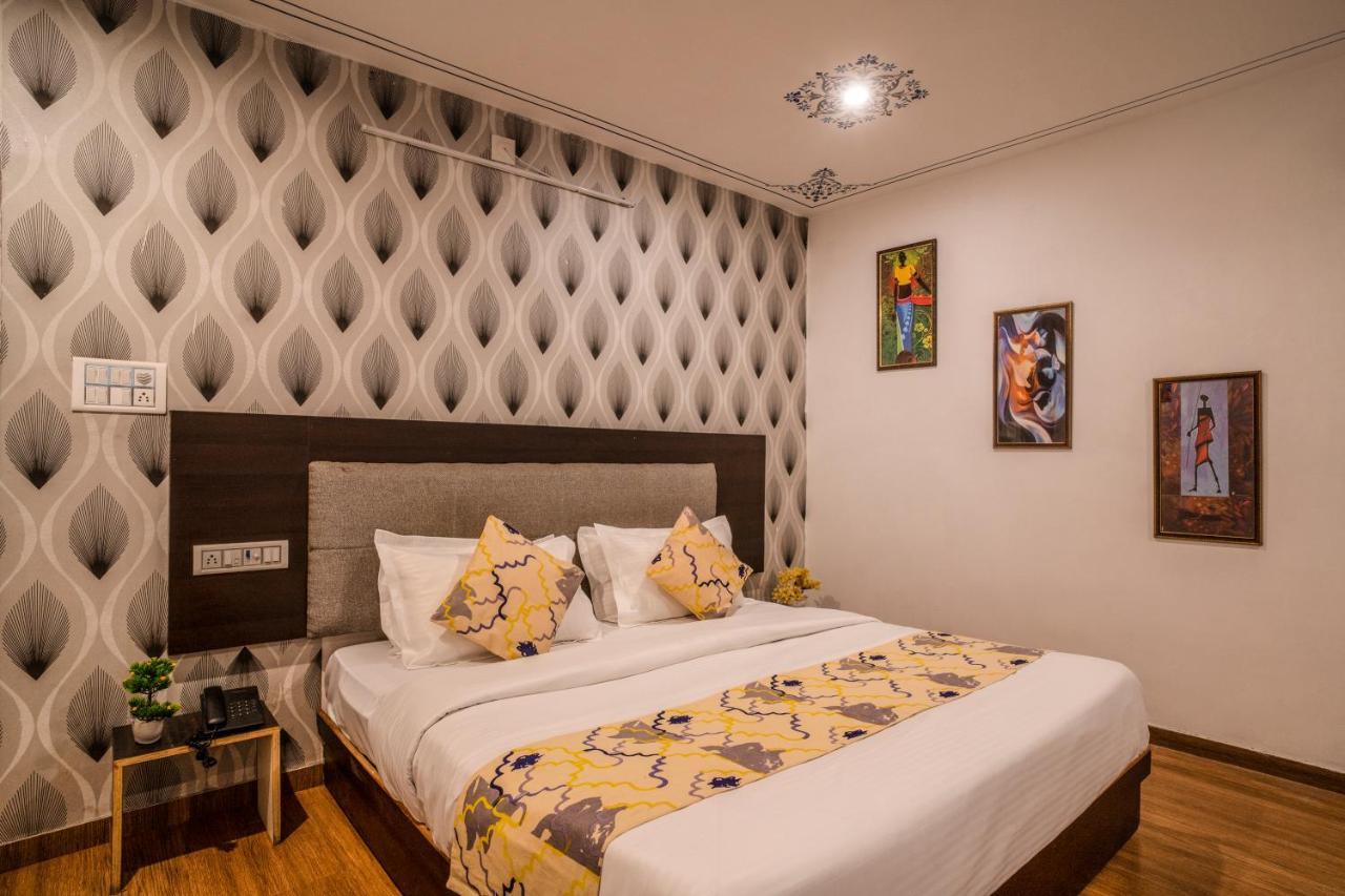 Hotel Tripli Arunoday Palace 3*